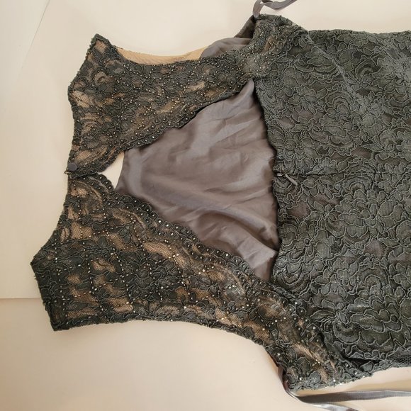 Lauren Ralph Lauren Evening Lace Dress w Beading Grey Size 14 Cocktail Halter - Picture 11 of 11